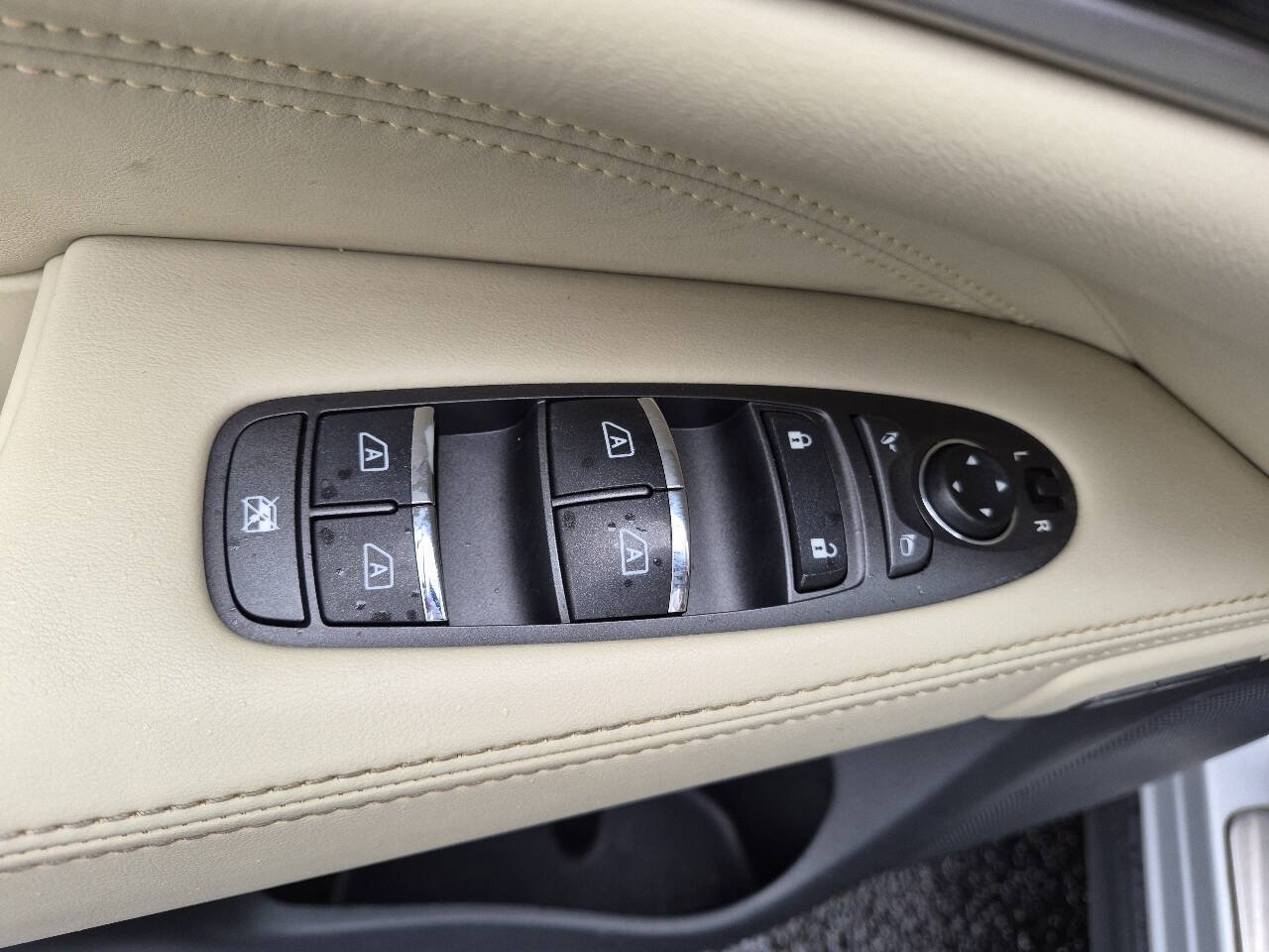 Used 2015 INFINITI QX60 Luxe w/ Premium Plus Package AWD/4WD image 14