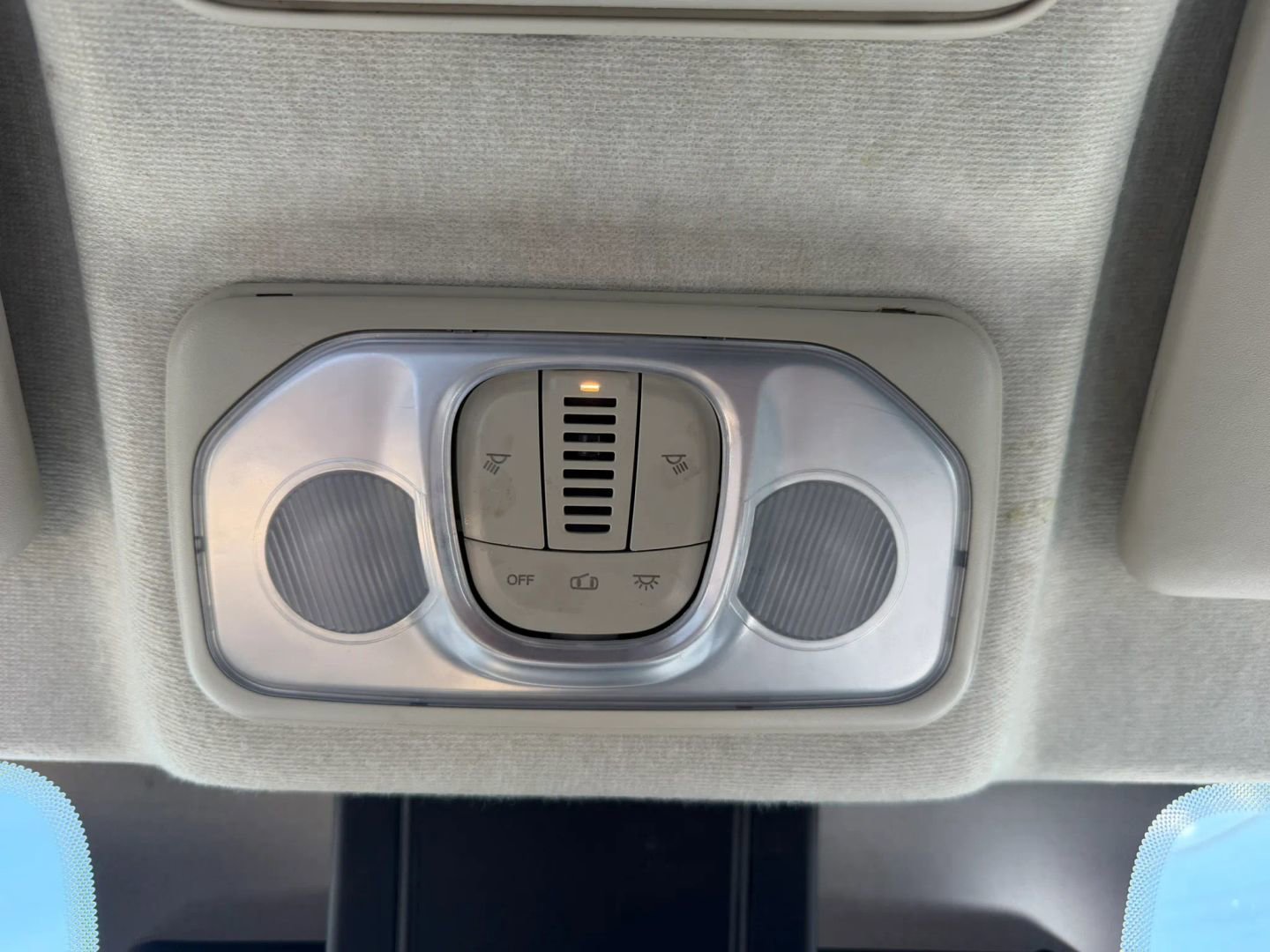 Used 2025 RAM ProMaster 2500 w/ U-Haul Equipment Group image 22