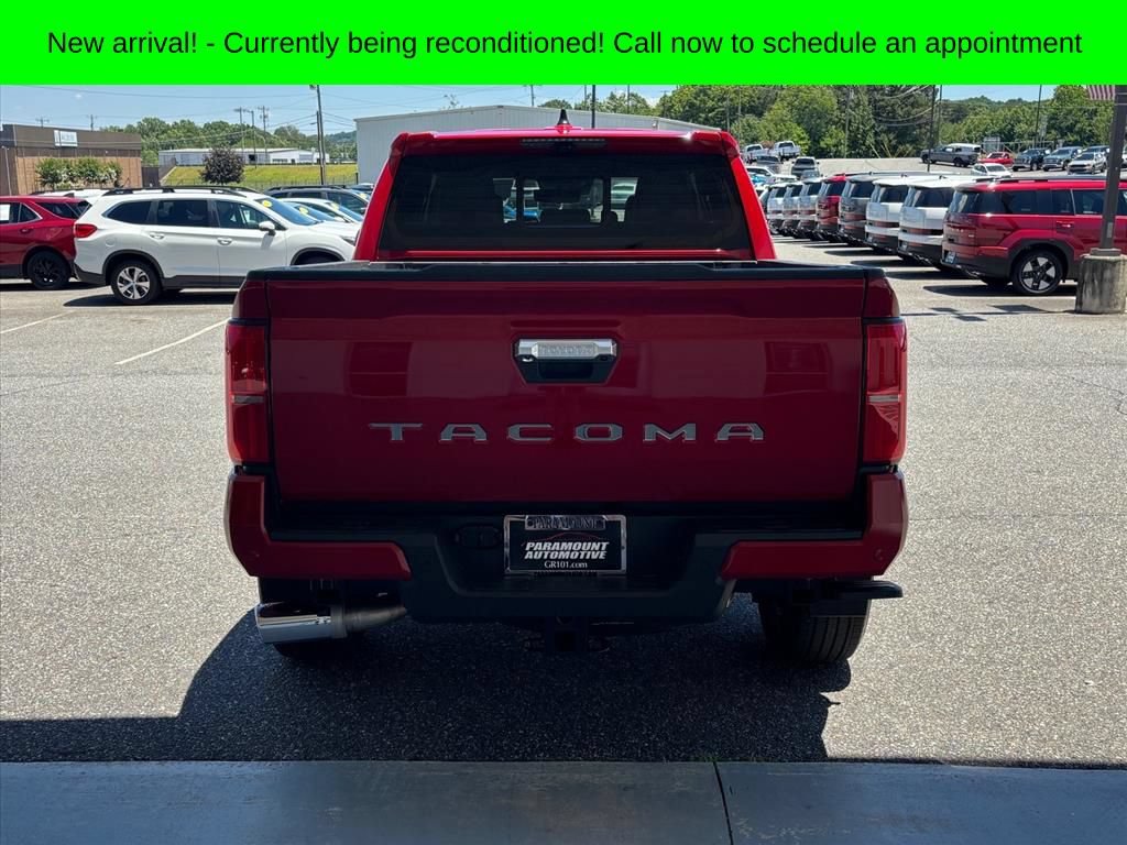 Used 2025 Toyota Tacoma Limited AWD/4WD image 25