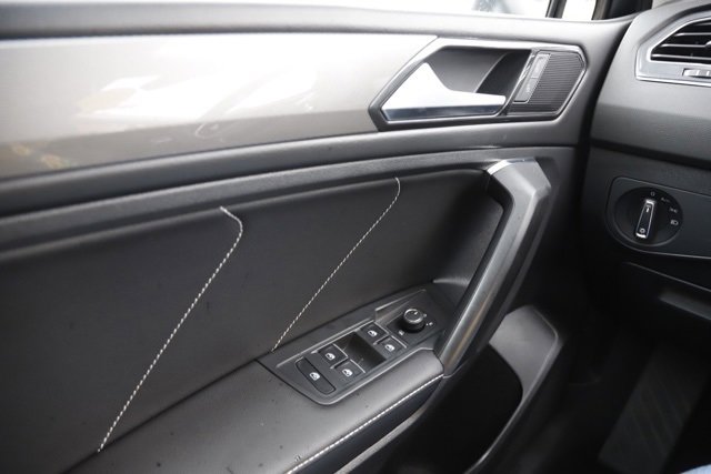 Used 2023 Volkswagen Tiguan SE image 20