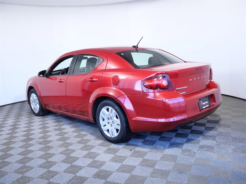 Used 2013 Dodge Avenger SE image 6