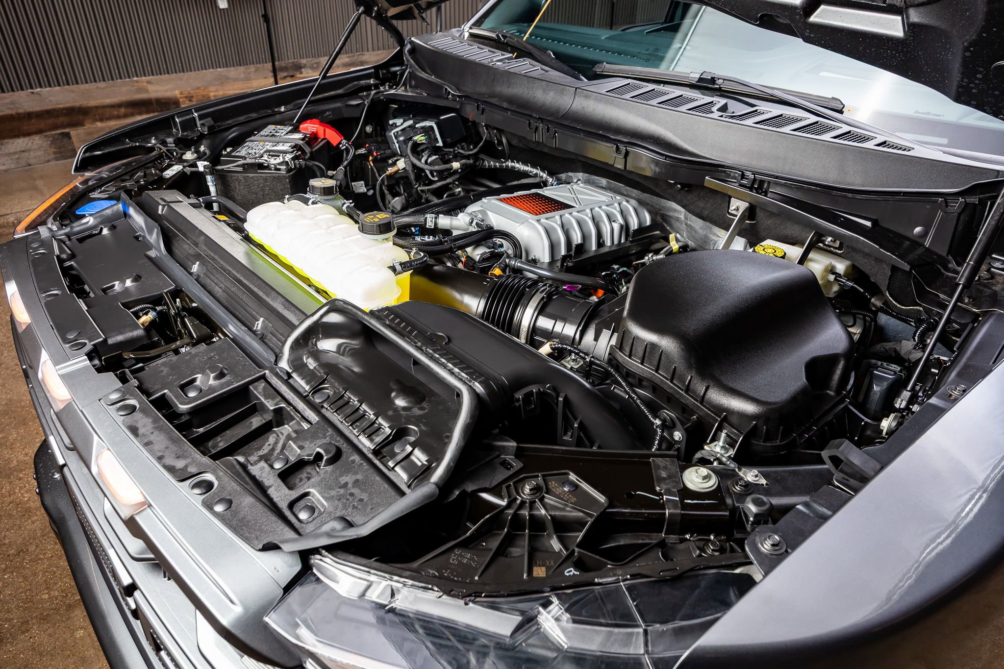 Used 2025 Ford F150 Raptor w/ Equipment Group 803A Raptor R image 40