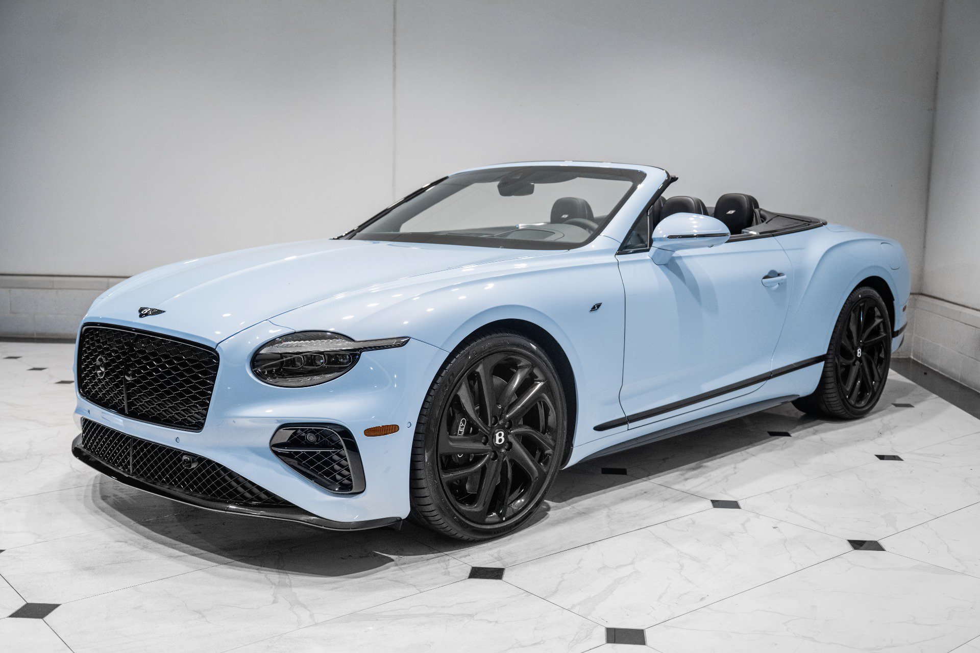 New 2026 Bentley Continental GTC AWD/4WD image 9