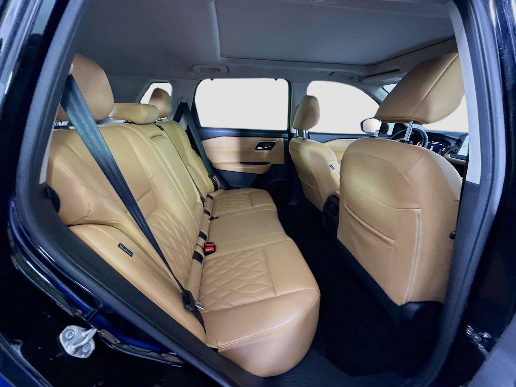 Used 2023 Nissan Rogue Platinum FWD image 27