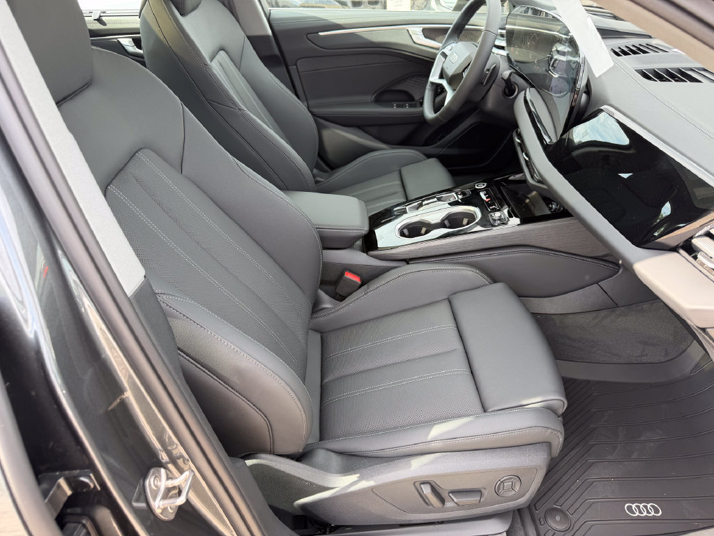 New 2026 Audi A6 Premium Plus AWD/4WD image 9