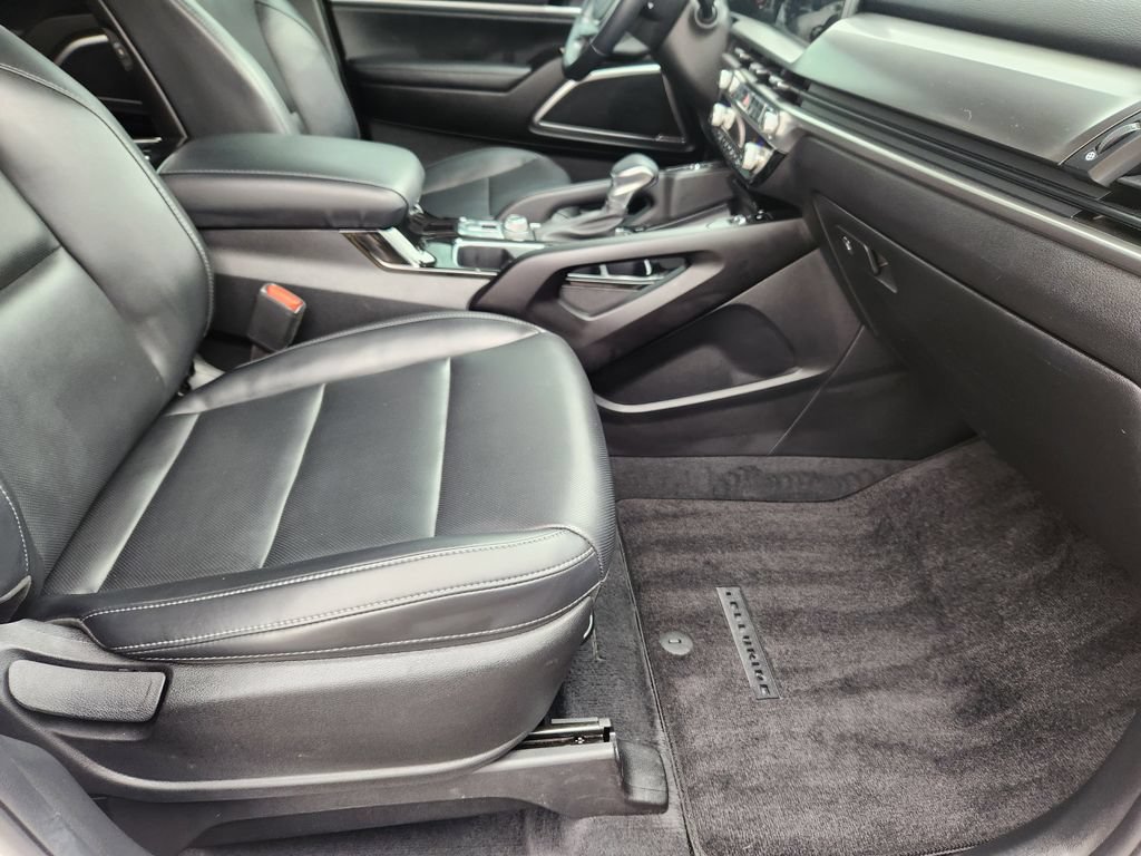 Certified 2024 Kia Telluride S w/ S Sunroof Package AWD/4WD image 18