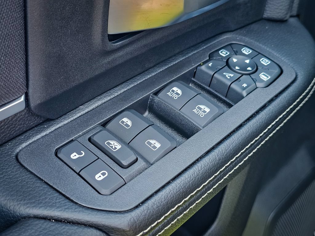 New 2027 RAM 3500 Big Horn AWD/4WD image 12