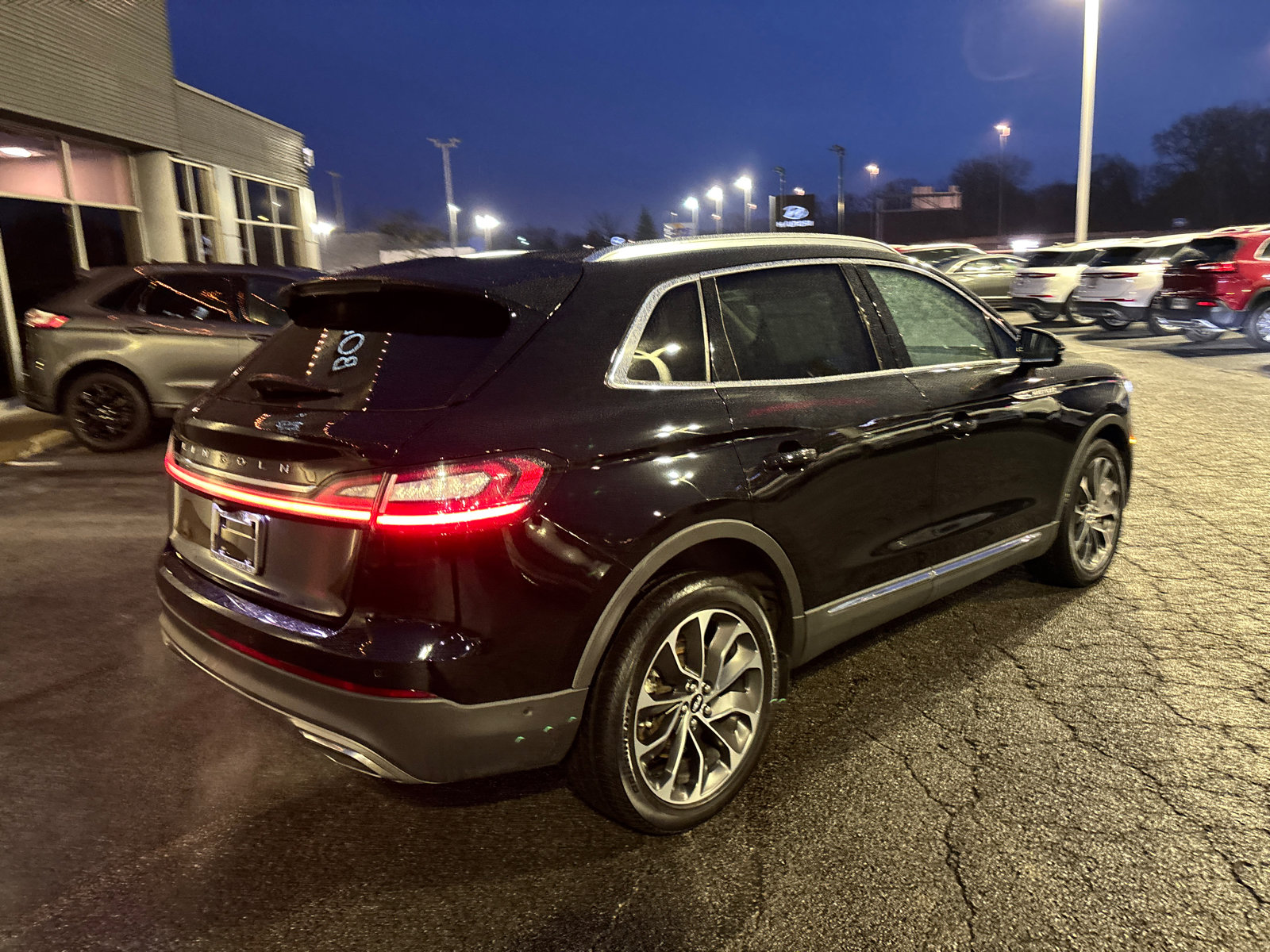 Certified 2022 Lincoln Nautilus Reserve w/ Equipment Group 201A image 7