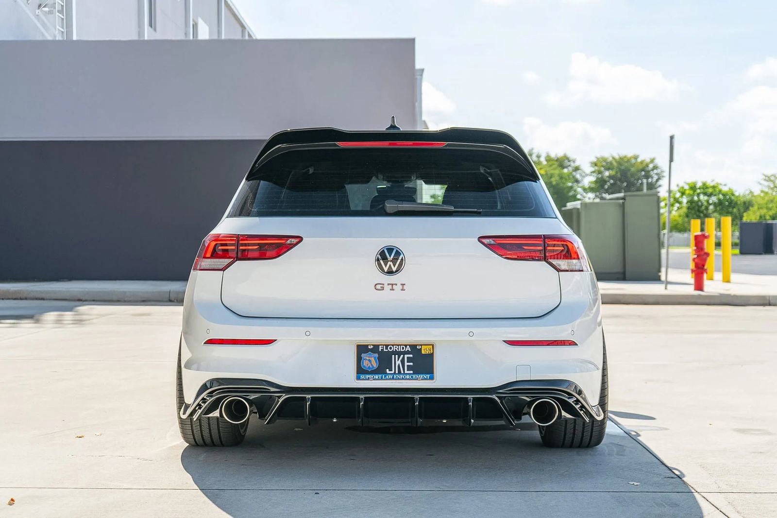 Used 2023 Volkswagen GTI SE w/ SE Leather Package FWD image 6