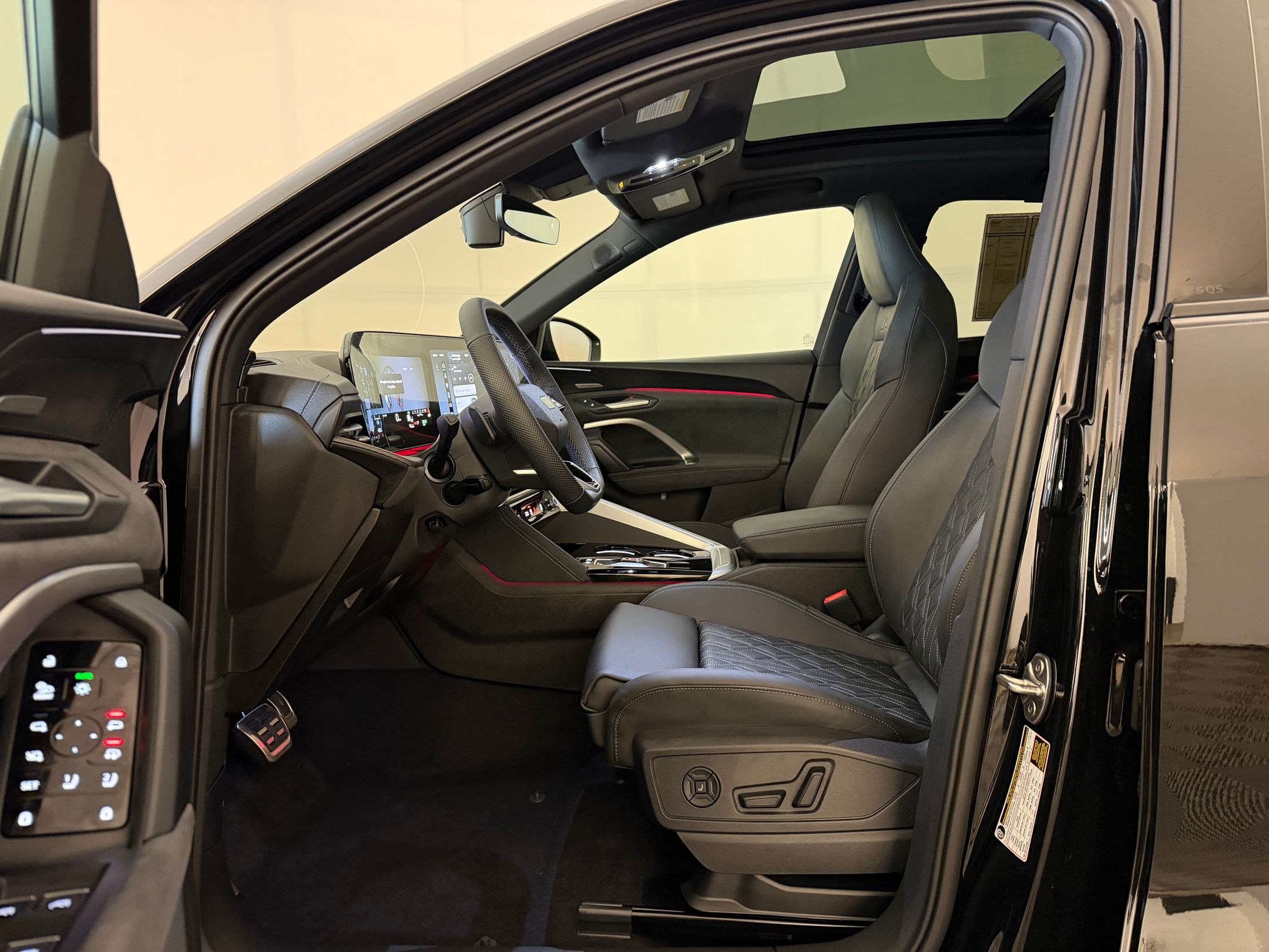 New 2026 Audi SQ5 Premium Plus AWD/4WD image 5