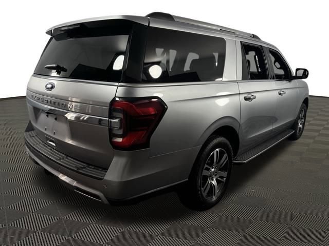 Used 2022 Ford Expedition Max Limited image 8