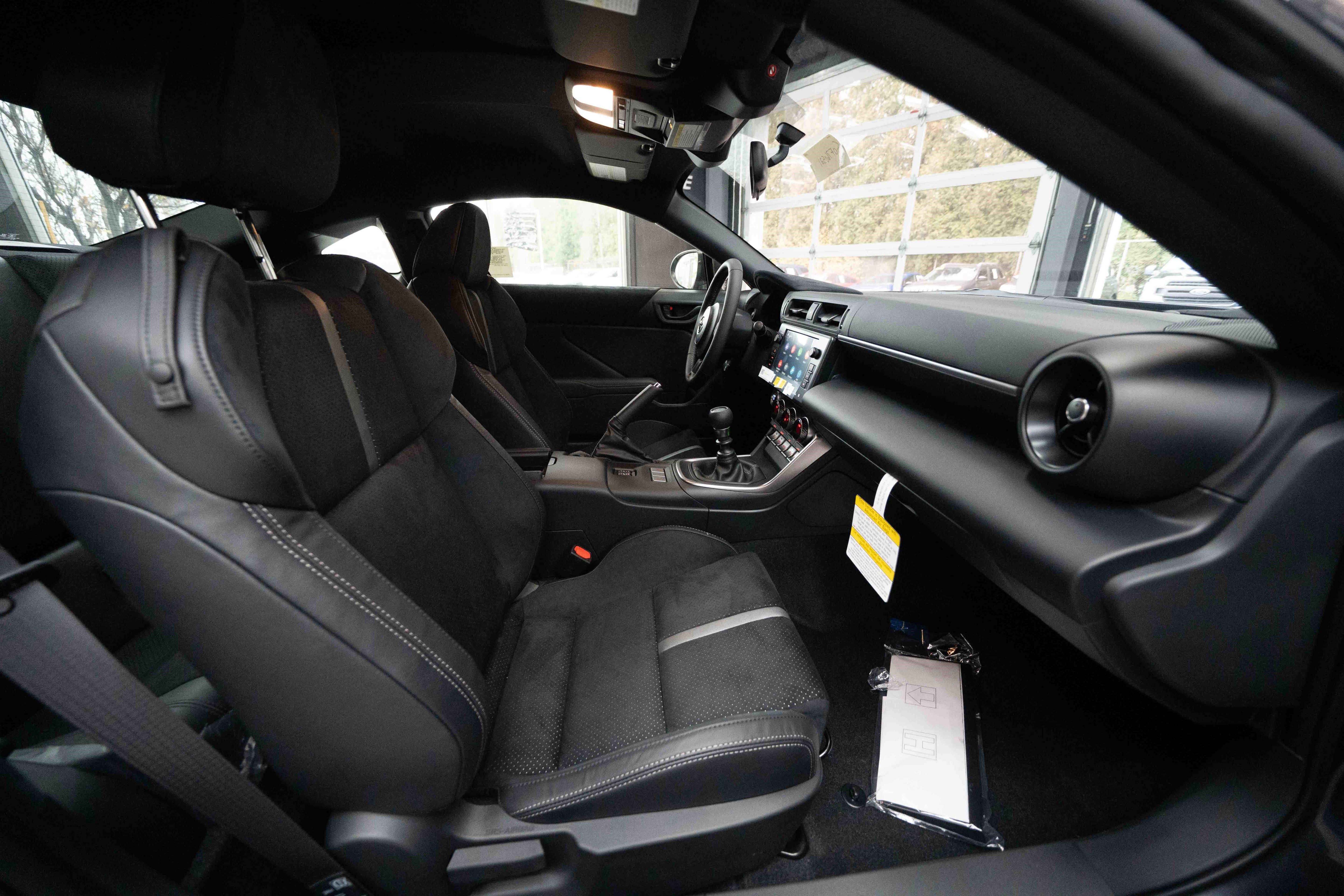 New 2025 Toyota GR86 Premium w/ GR Wheel Package (TMS image 26