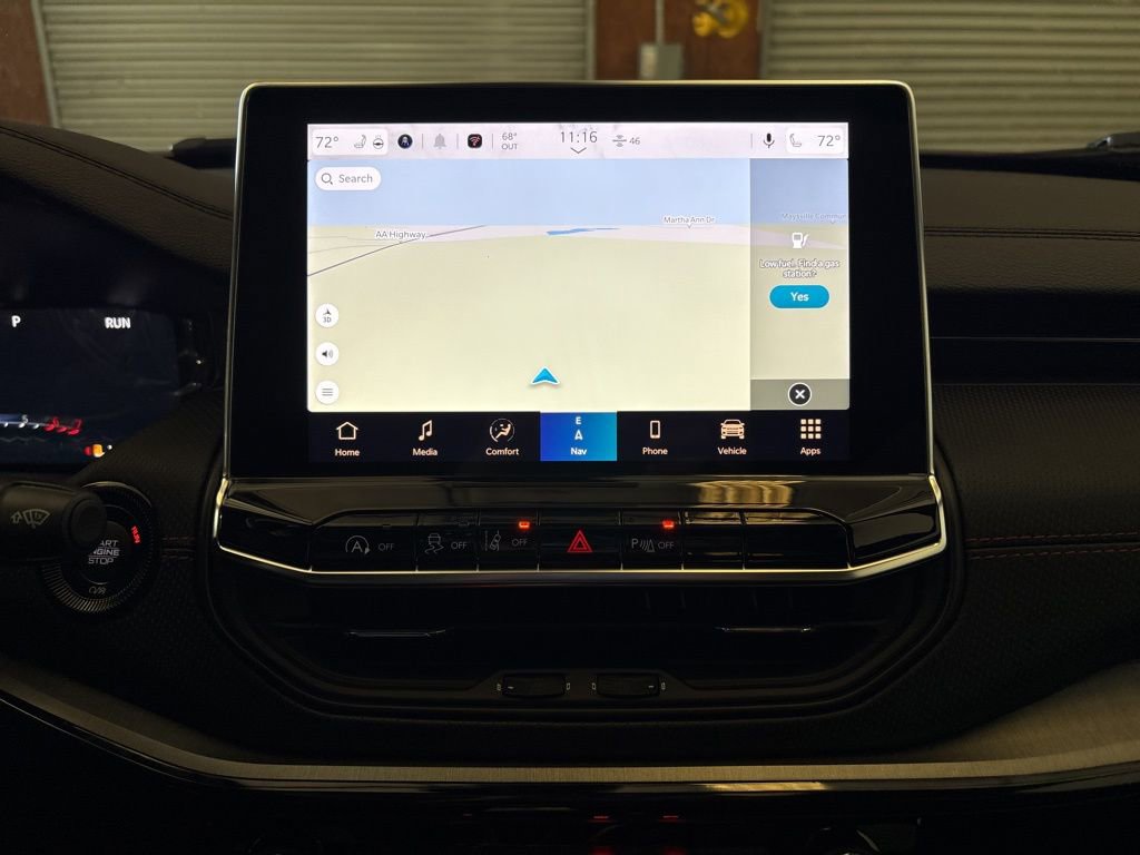 New 2026 Jeep Compass Trailhawk w/ Sun, Sound & Navigation Group AWD/4WD image 33