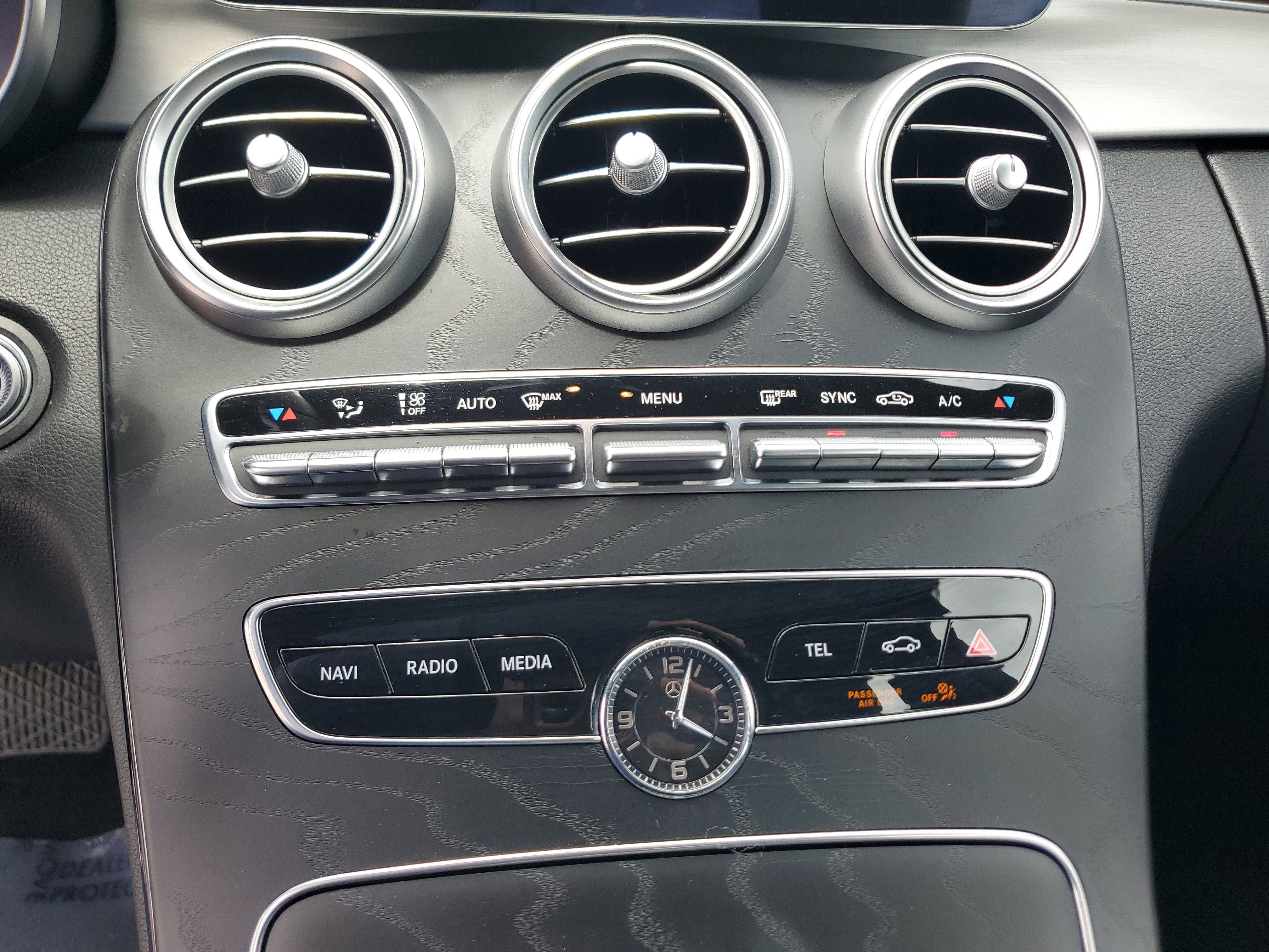 Used 2021 Mercedes-Benz C 300 Sedan image 25