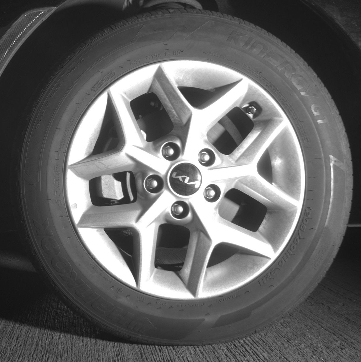 Used 2025 Kia Soul LX w/ LX Technology Package FWD image 12