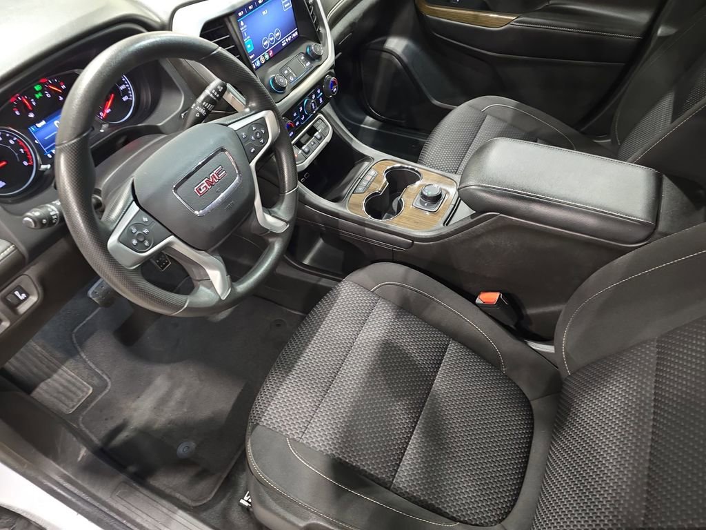 Used 2023 GMC Acadia SLE w/ Elevation Edition FWD image 17