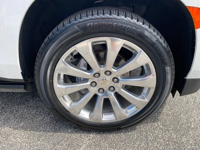 Used 2023 Chevrolet Suburban Premier AWD/4WD image 13