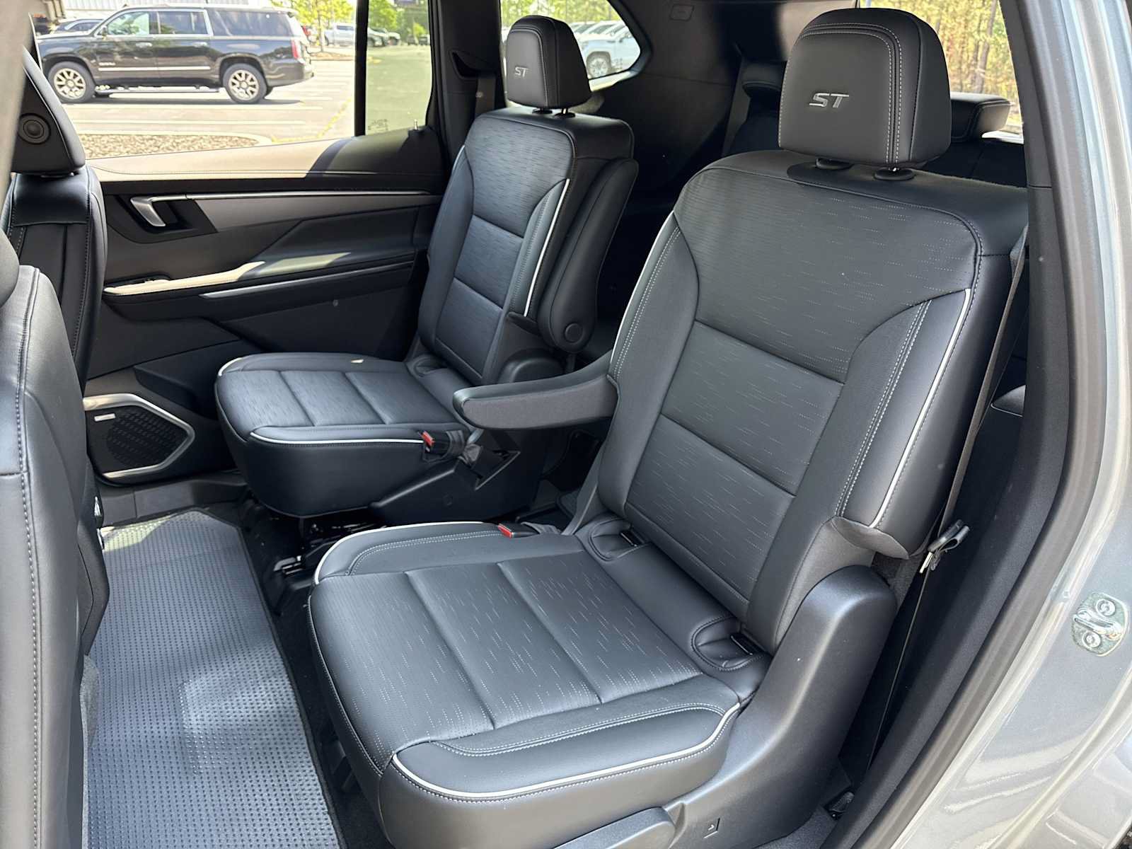New 2026 Buick Enclave Sport Touring w/ Power Package FWD image 19