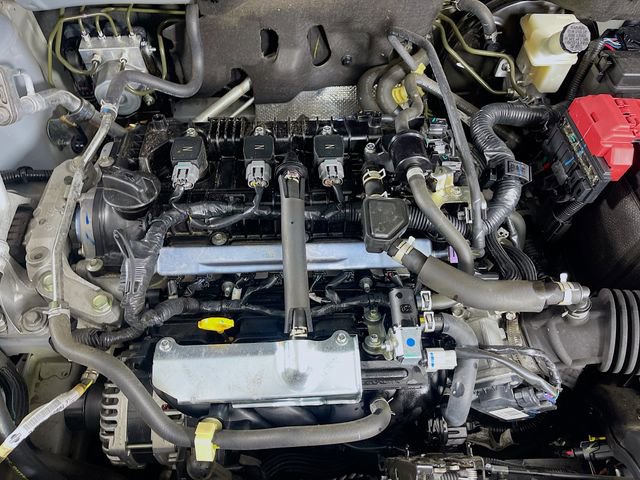 Used 2023 Nissan Kicks SV image 28