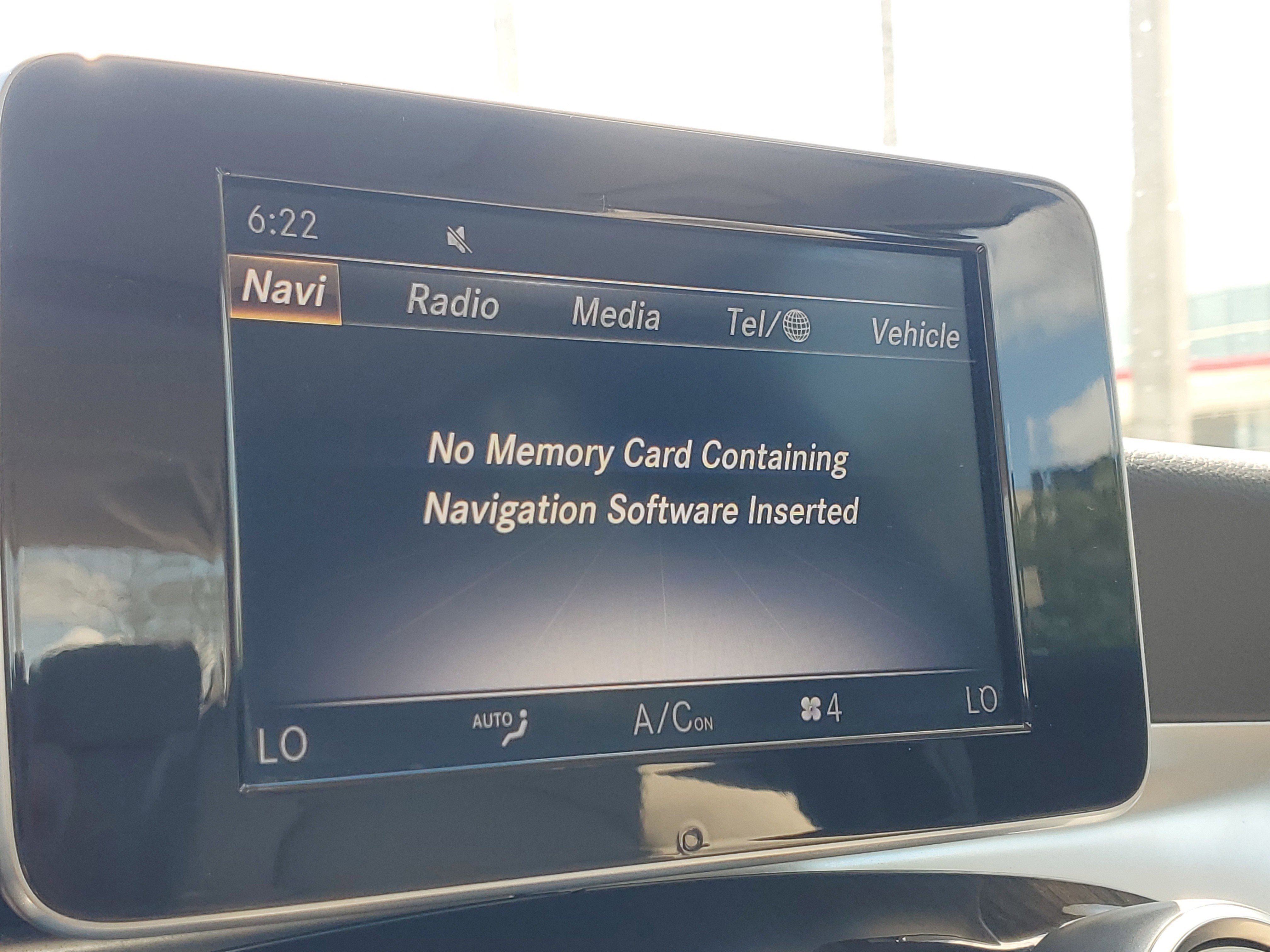 Used 2018 Mercedes-Benz C 300 Sedan w/ Premium Package image 26