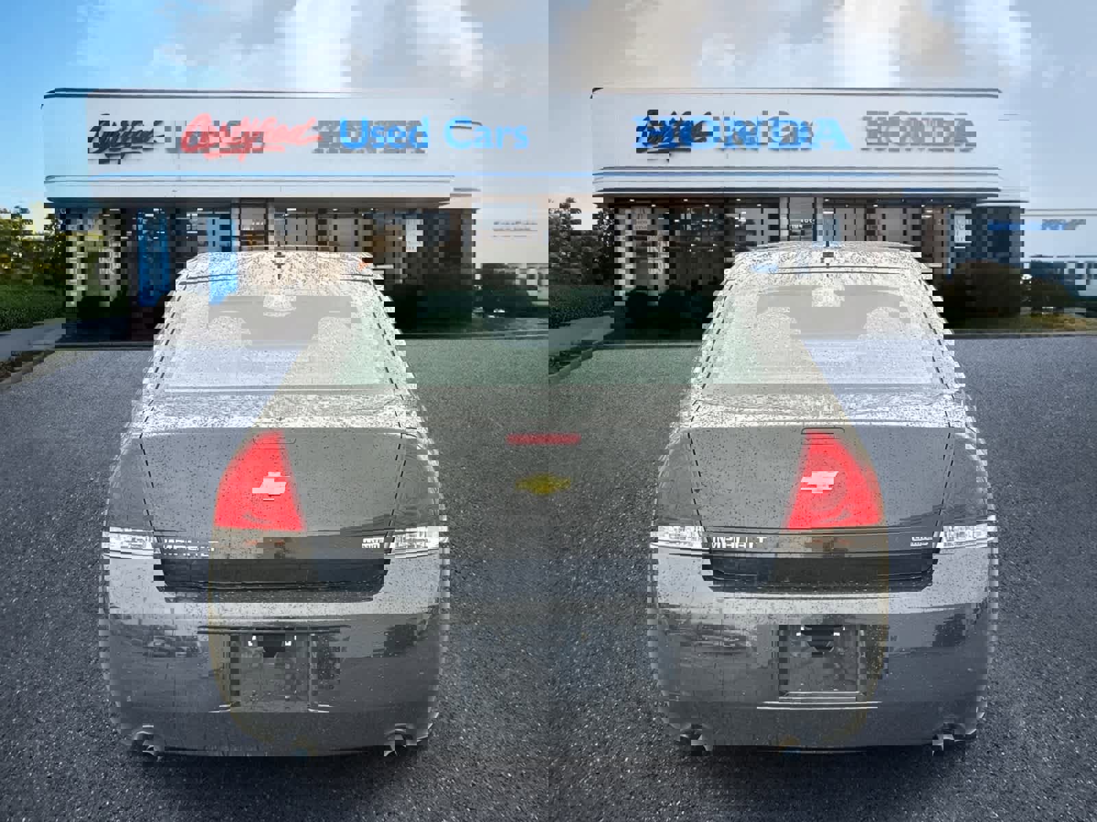 Used 2015 Chevrolet Impala LT w/ LT Sunroof Package image 5