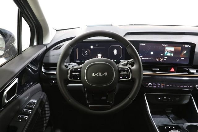 Used 2025 Kia Carnival SX Prestige FWD image 13