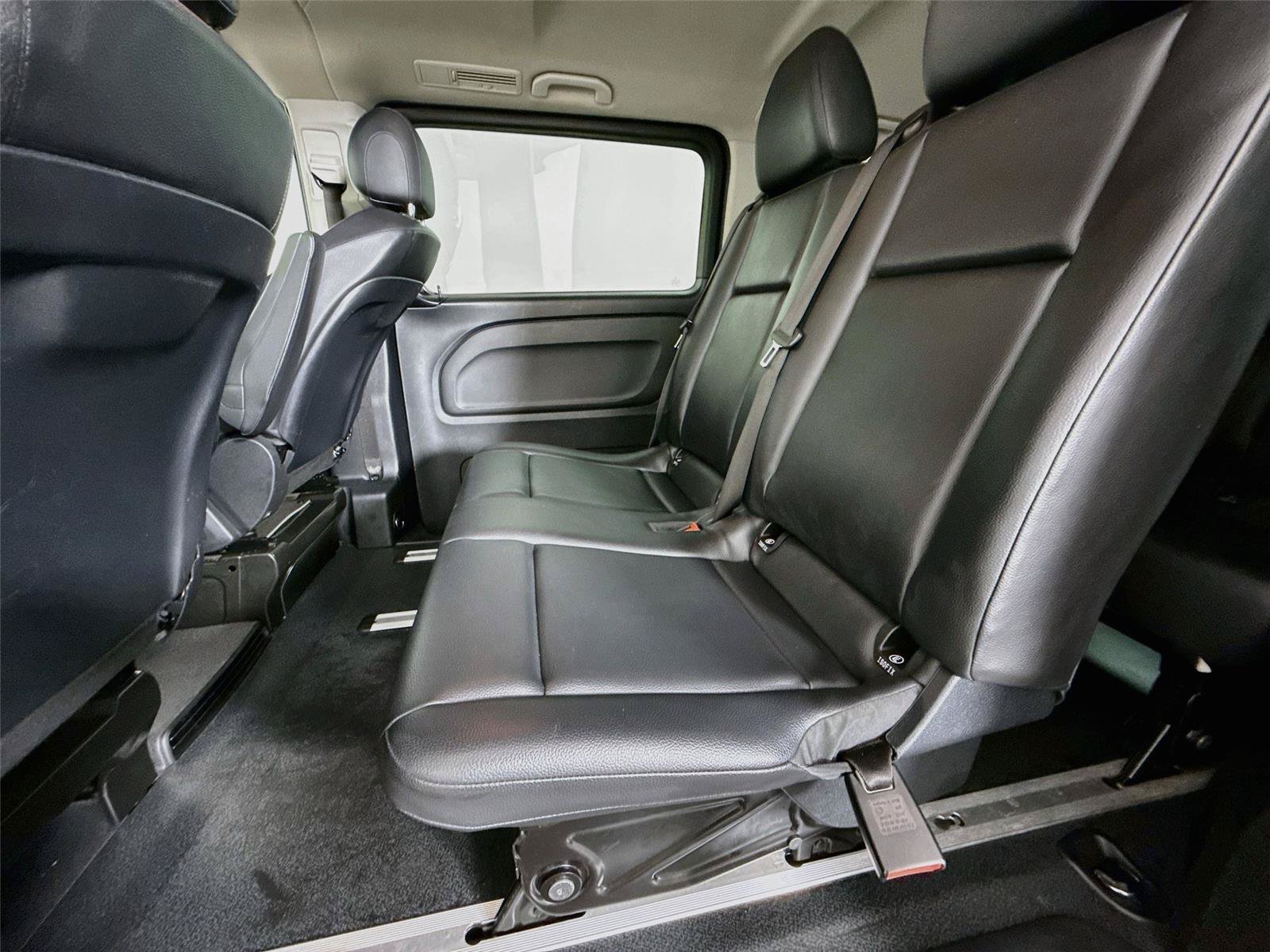 Used 2022 Mercedes-Benz Metris Passenger image 24