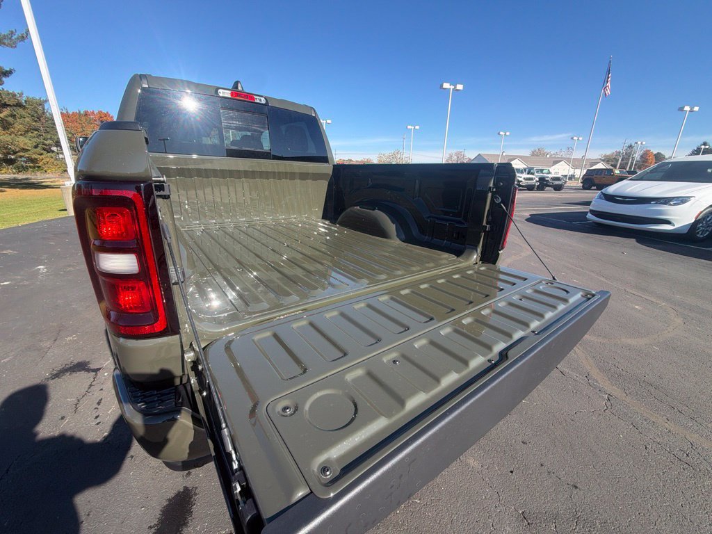 New 2027 RAM 1500 Express AWD/4WD image 15