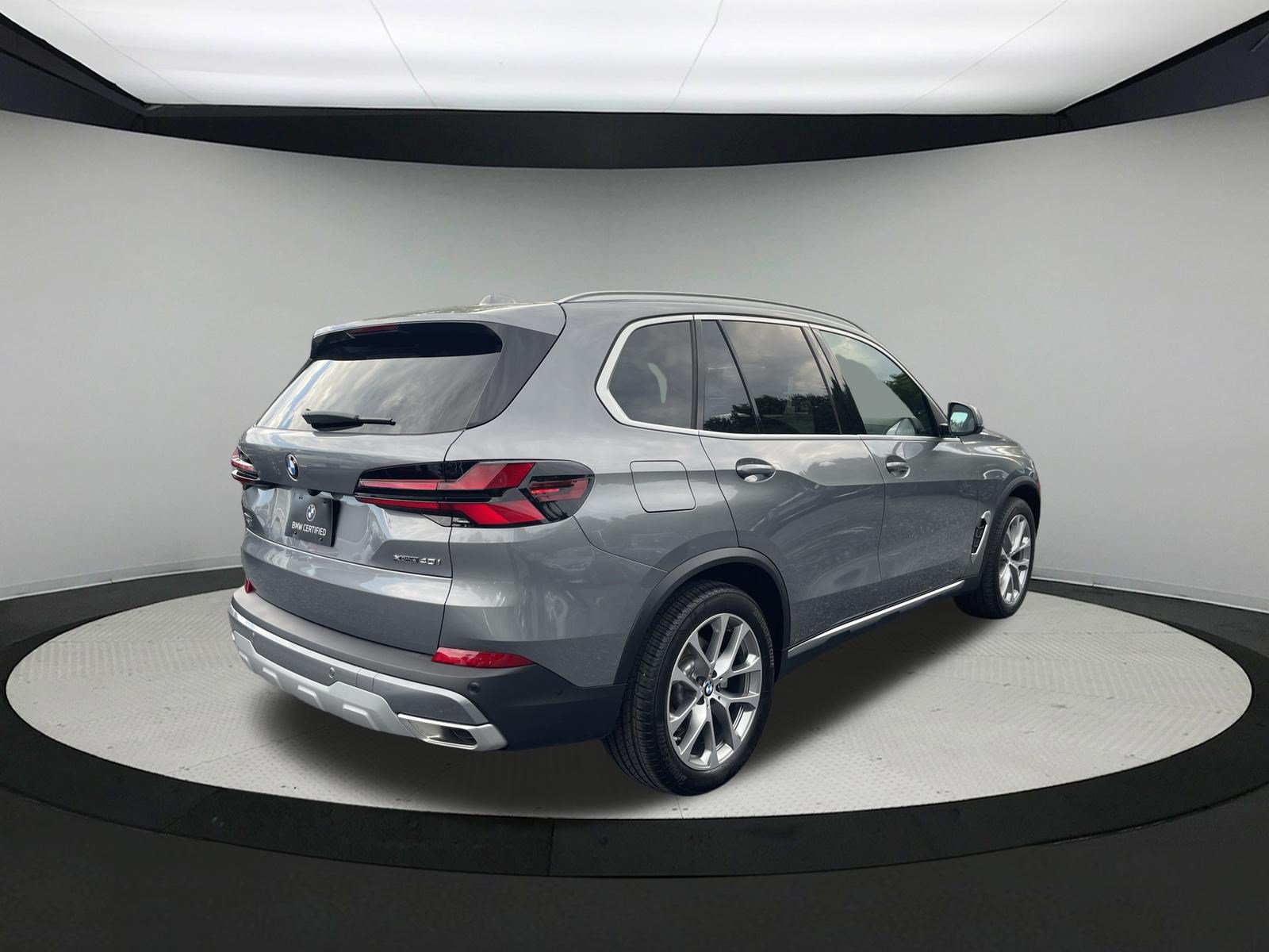 Certified 2025 BMW X5 xDrive40i w/ Climate Comfort Package AWD/4WD image 6