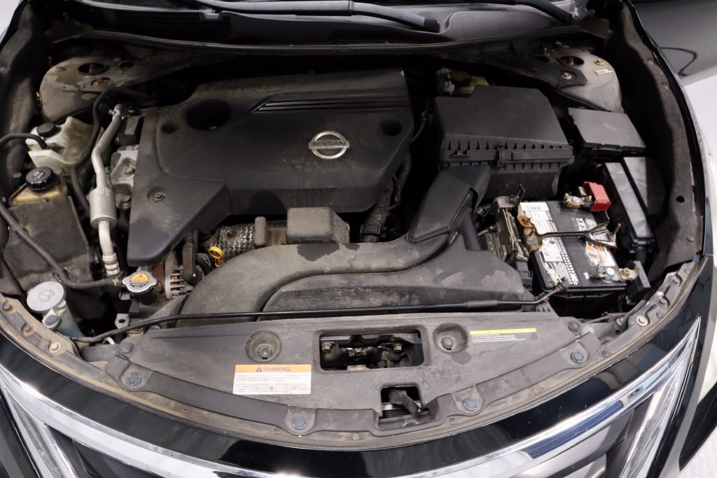Used 2013 Nissan Altima 2.5 SL FWD image 14