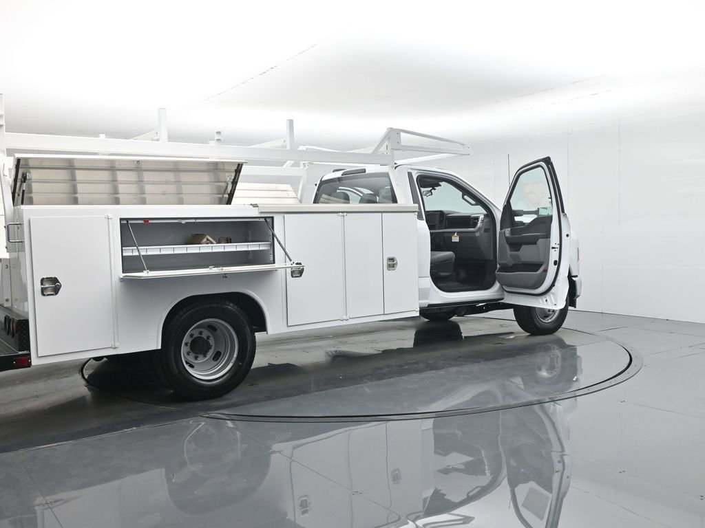 New 2026 Ford F350 XL w/ XL Chrome Package image 5