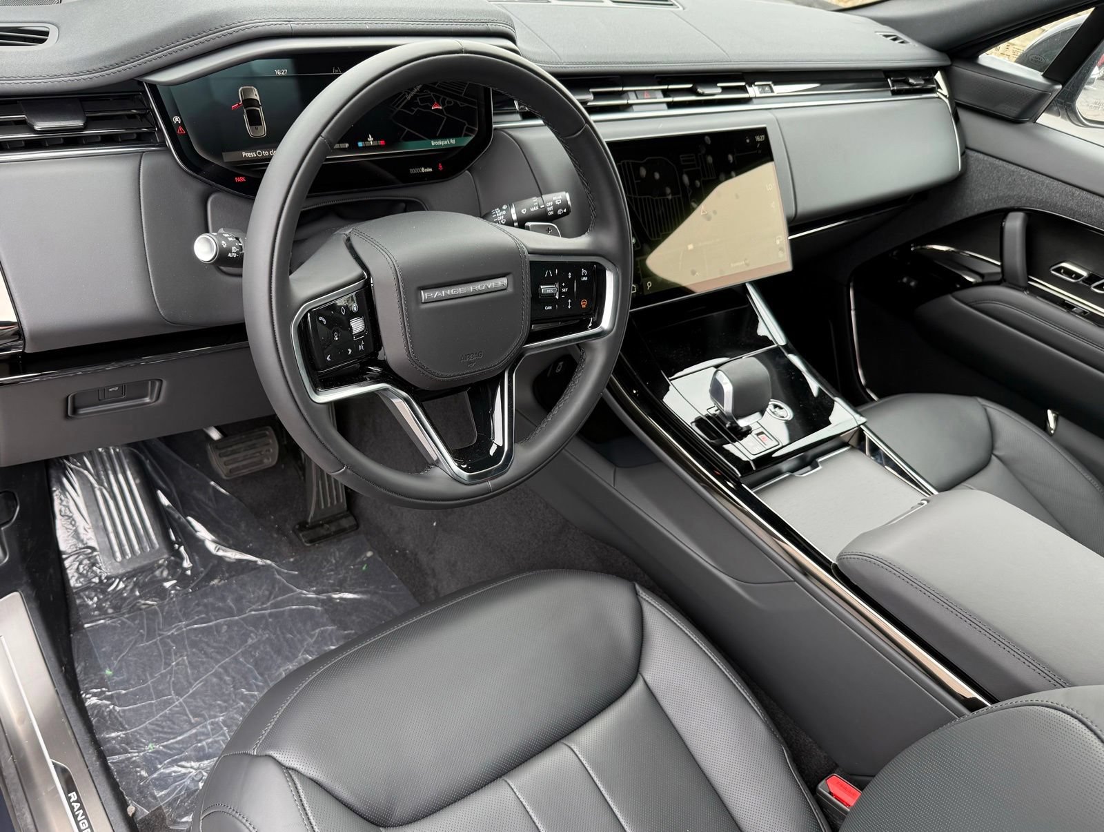 New 2026 Land Rover Range Rover Sport Dynamic SE AWD/4WD image 13