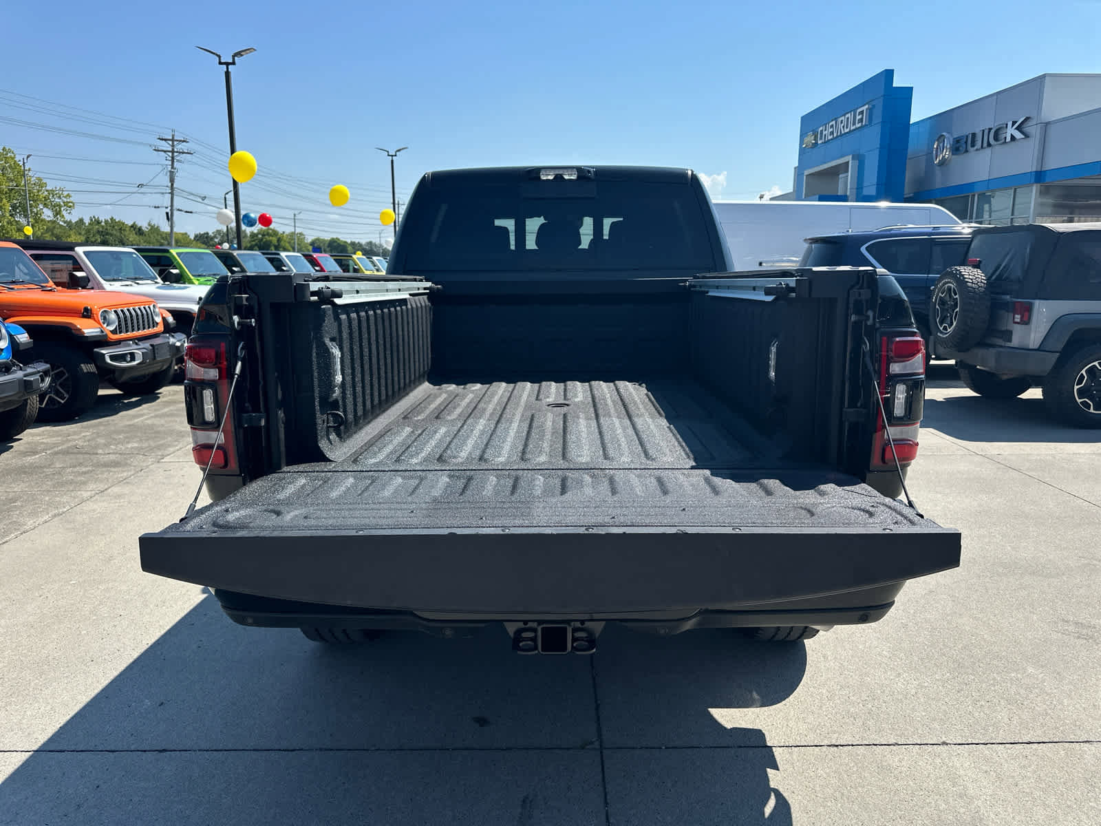 Used 2024 RAM 3500 Limited image 9