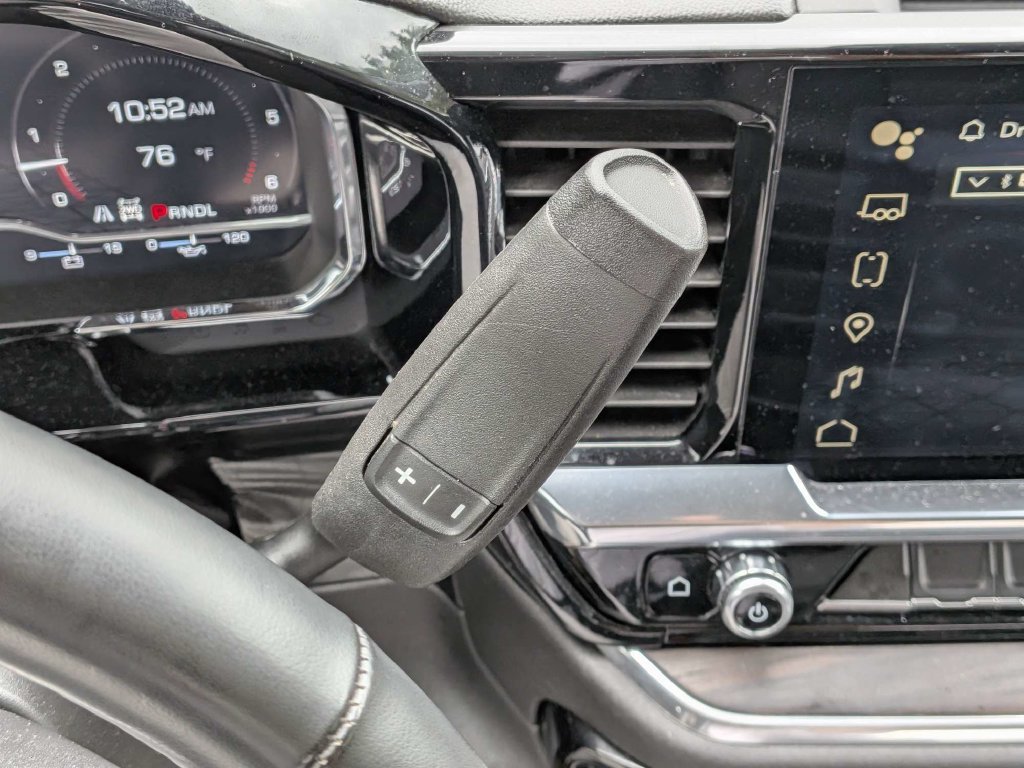 Used 2025 GMC Sierra 1500 SLT AWD/4WD image 19
