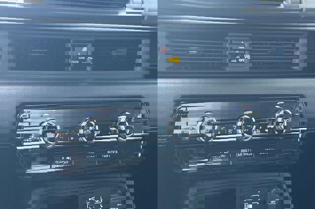 Used 2025 Honda Pilot Touring image 25