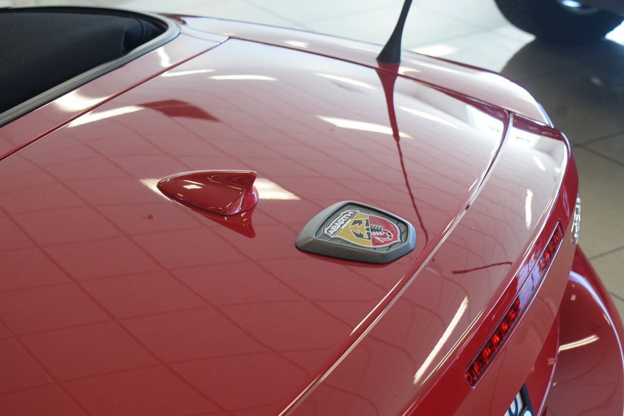 Used 2020 FIAT 124 Spider Abarth w/ Convenience Group RWD image 30