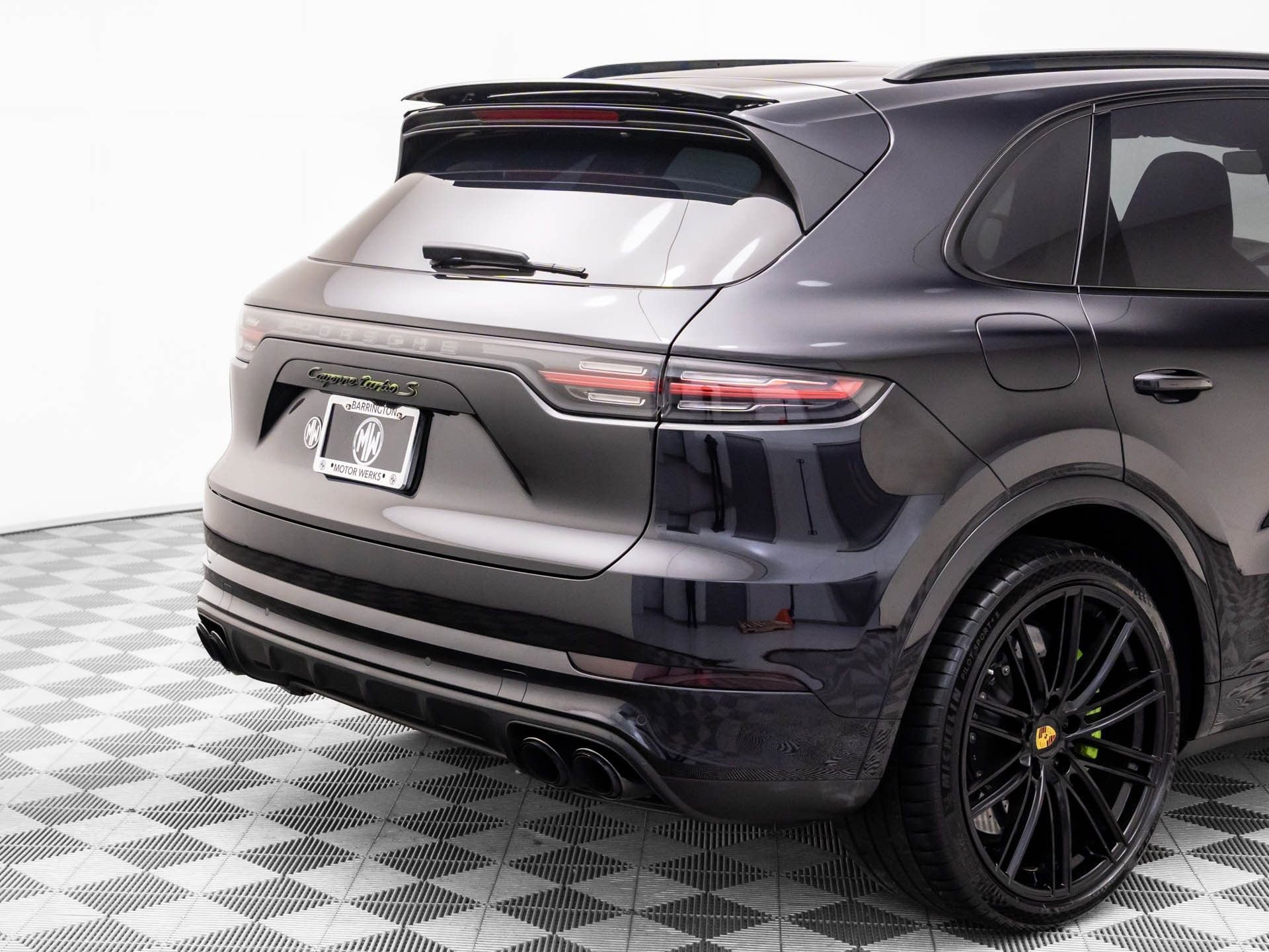 Used 2021 Porsche Cayenne Turbo S image 33