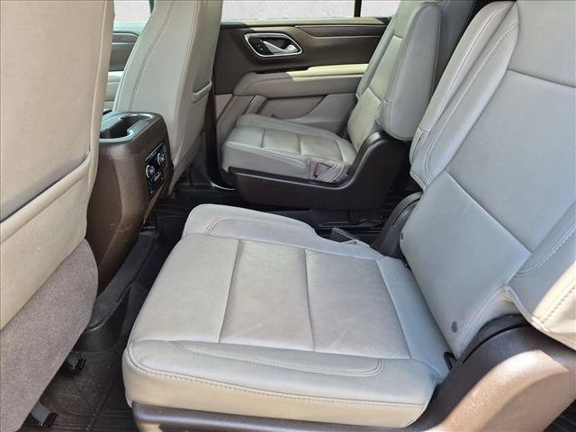 Used 2022 Chevrolet Tahoe Z71 w/ Luxury Package AWD/4WD image 19