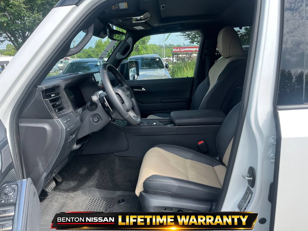 Used 2024 Lexus GX 550 AWD/4WD image 11