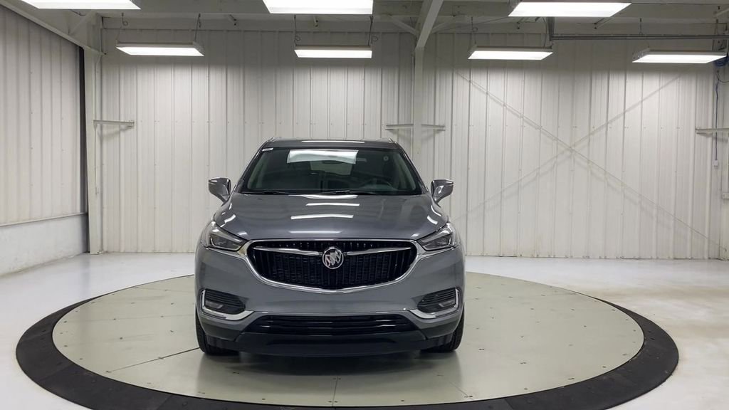 Used 2021 Buick Enclave Essence FWD image 3
