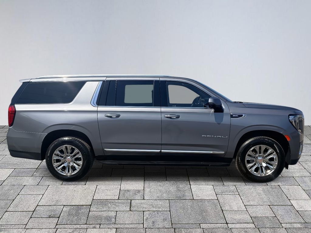 Used 2021 GMC Yukon XL Denali image 8
