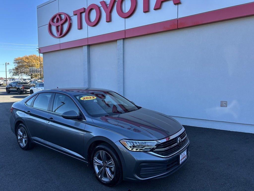 Used 2022 Volkswagen Jetta SE