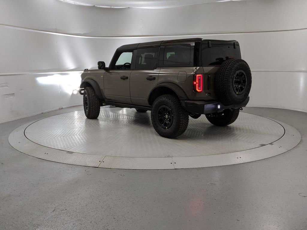 New 2025 Ford Bronco Badlands image 4