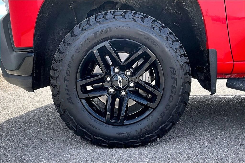 Used 2020 Chevrolet Silverado 1500 LT Trail Boss image 11