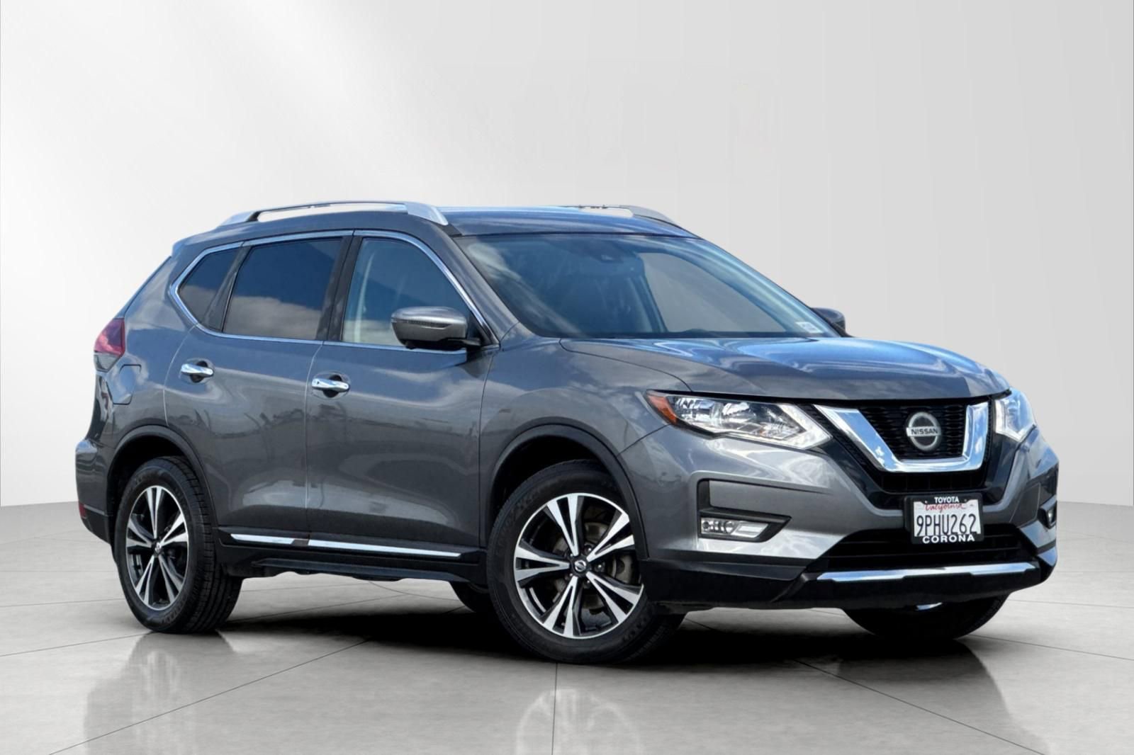 Used 2018 Nissan Rogue SL