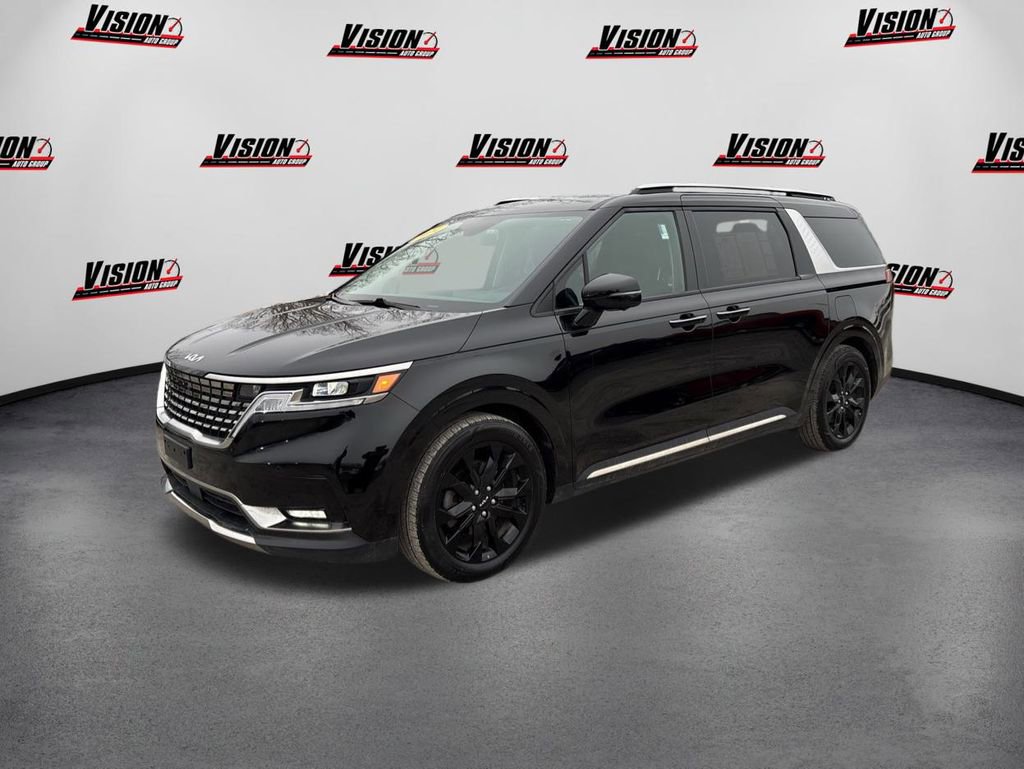 Used 2024 Kia Carnival SX image 1