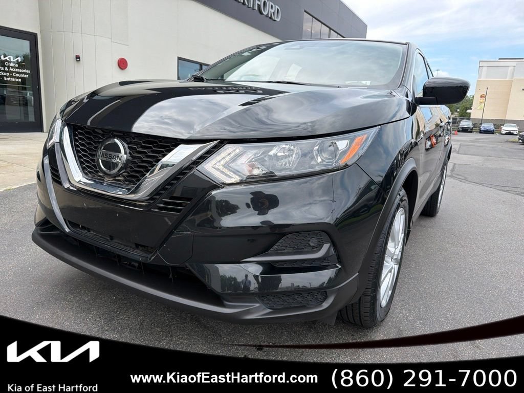 Used 2020 Nissan Rogue Sport S w/ Appearance Package AWD/4WD image 3