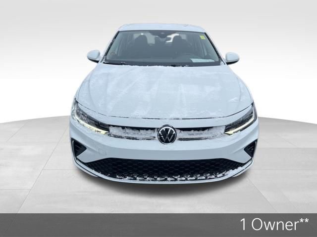Used 2025 Volkswagen Jetta S image 2