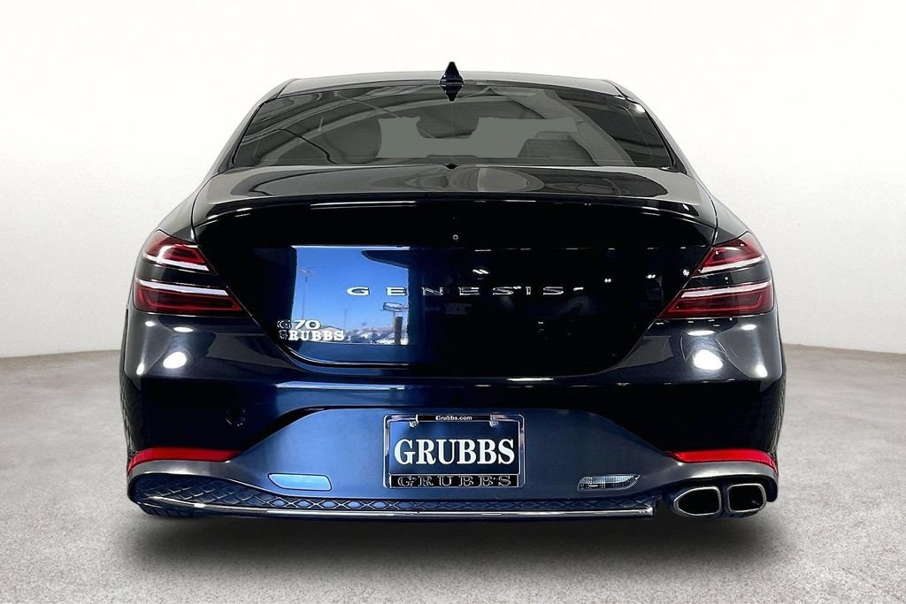 Used 2022 Genesis G70 2.0T RWD image 5