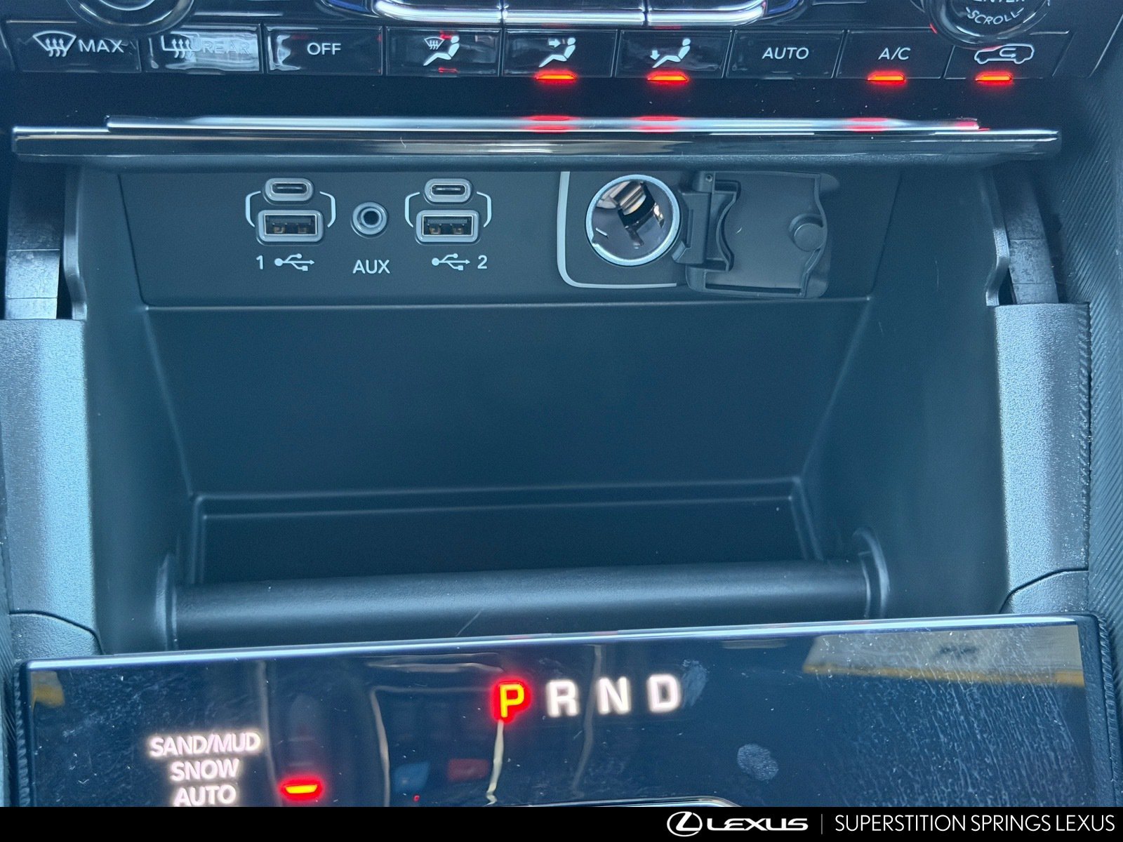 Used 2025 Jeep Grand Cherokee Limited AWD/4WD image 31